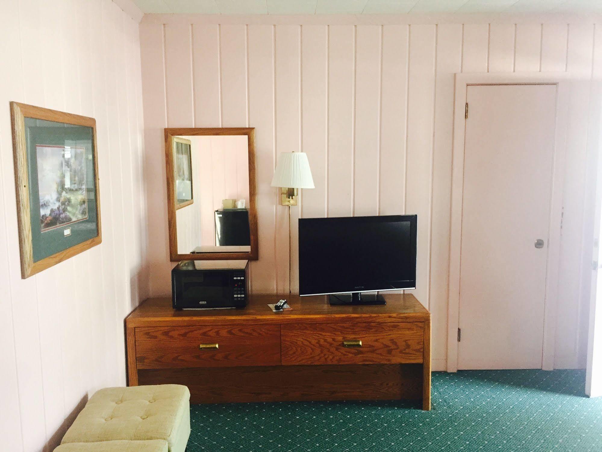 Rainbow Motel Mackinaw Stadt Exterior foto